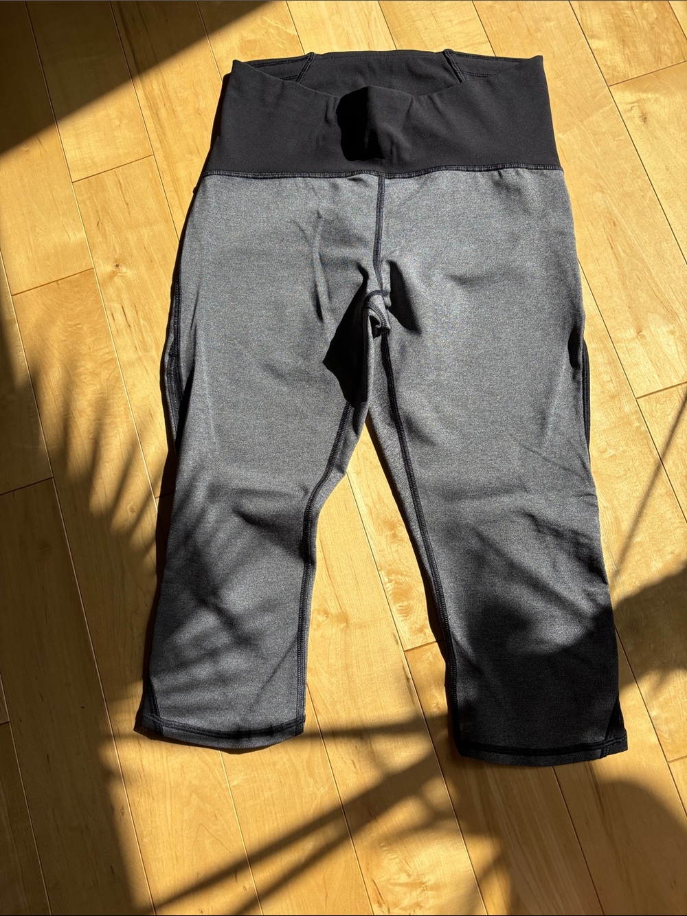 Lululemon capris